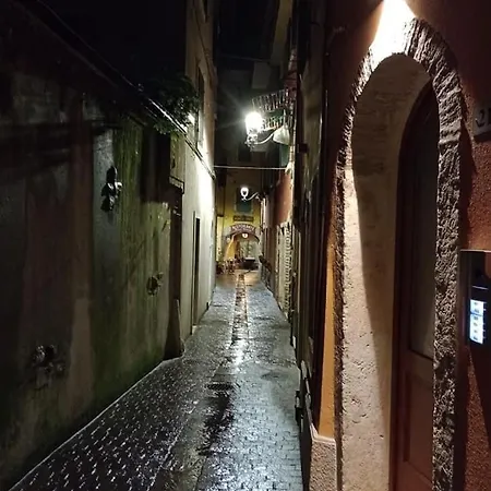 Homestay szállás Mansarda Cavour Centro Garda